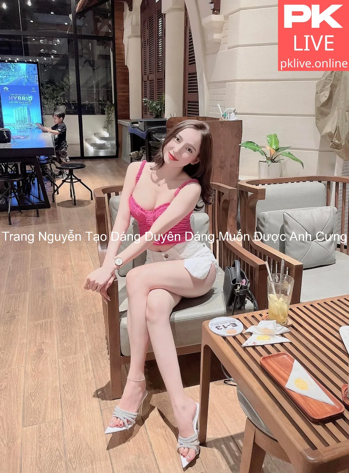 Trang Nguyễn Tạo Dáng Duyên Dáng Muốn Được Anh Cưng 3