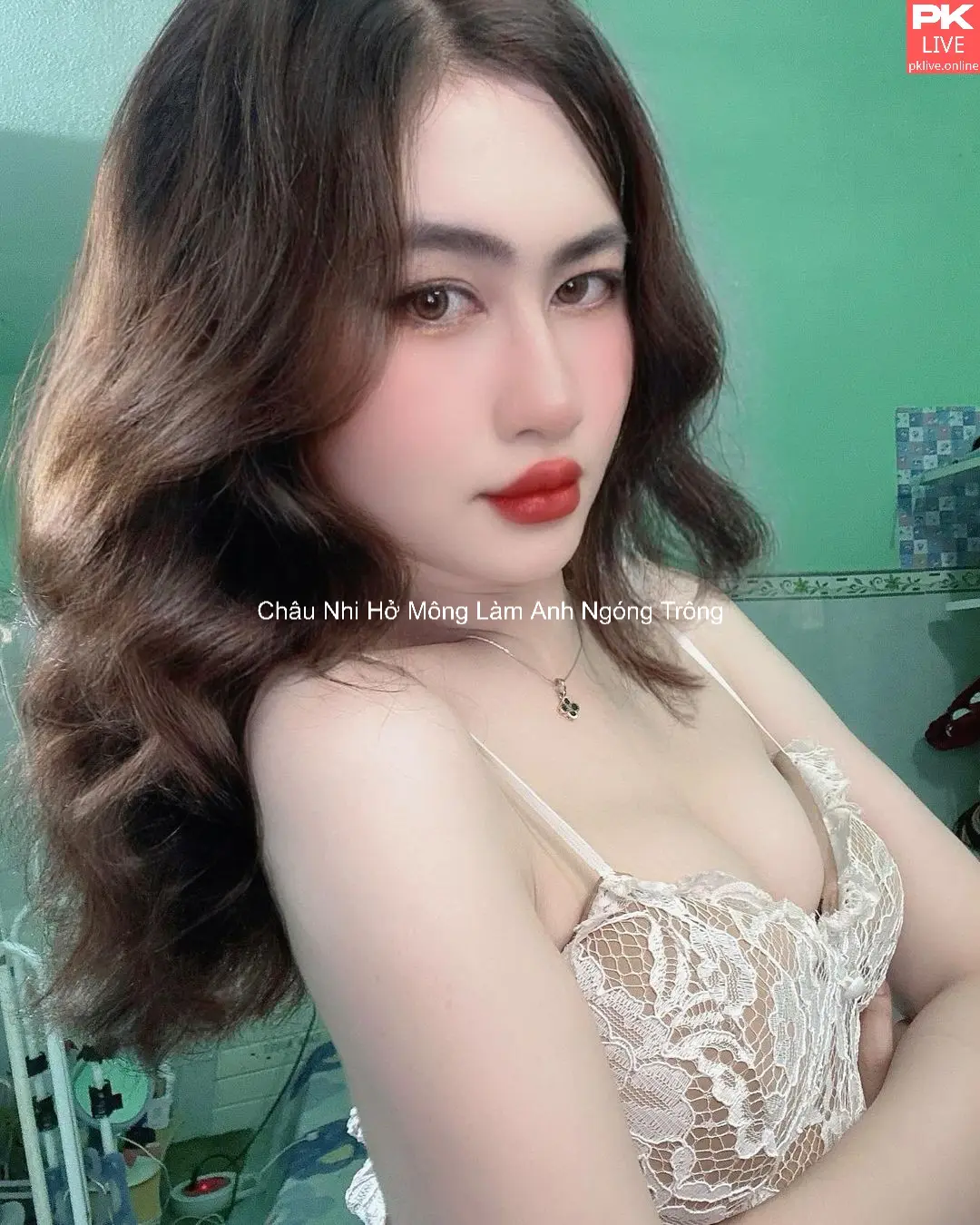 Châu Nhi Hở Mông Làm Anh Ngóng Trông 8